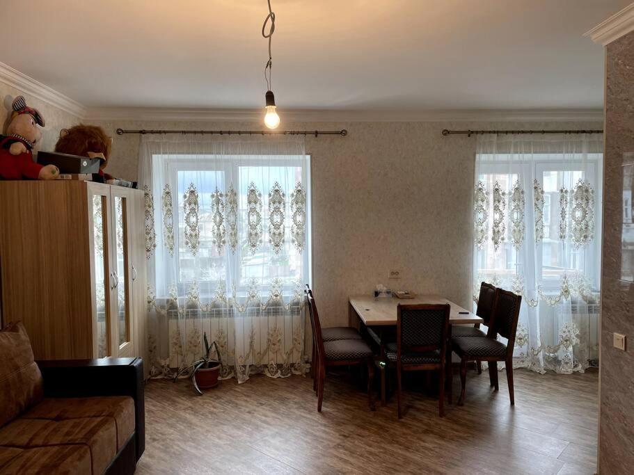 Aram Guest House Sevan Exterior foto
